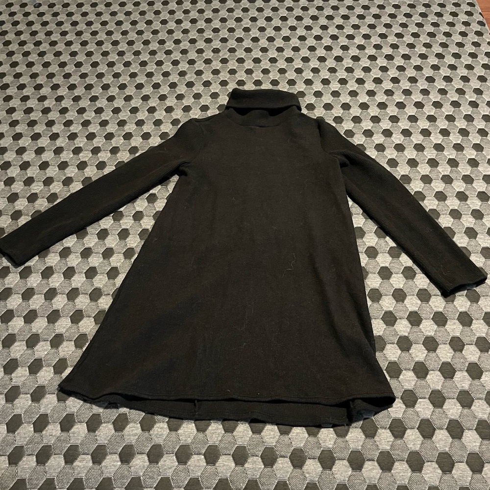 LULU’S size medium turtleneck sweater dress